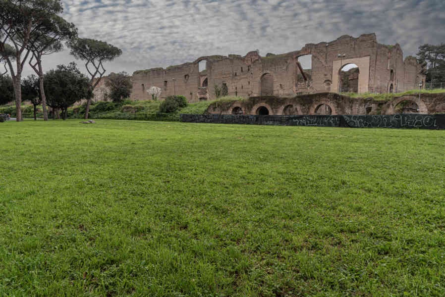 221 - Italia - Roma - Termas de Caracalla.jpg